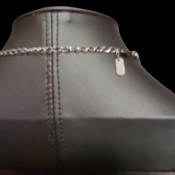 18" Blingy Necklace - Picture 2 of 5